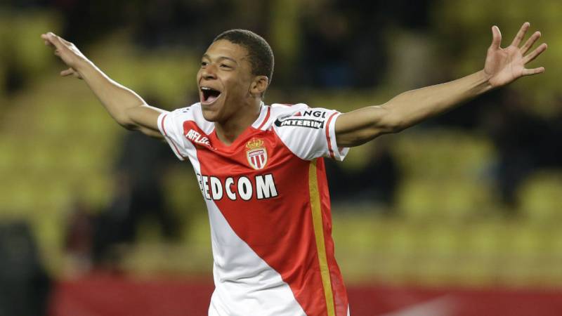Đỉnh cao sự nghiệp của Mbappe tại AS Monaco
