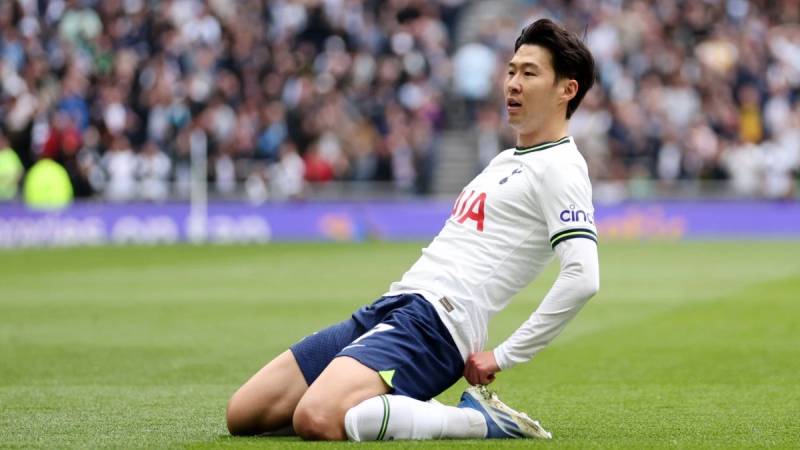 Khẳng định giá trị cá nhân trong màu áo Tottenham Hotspur