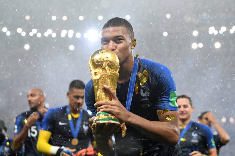 Mbappe tỏa sáng cùng đội tuyển Pháp